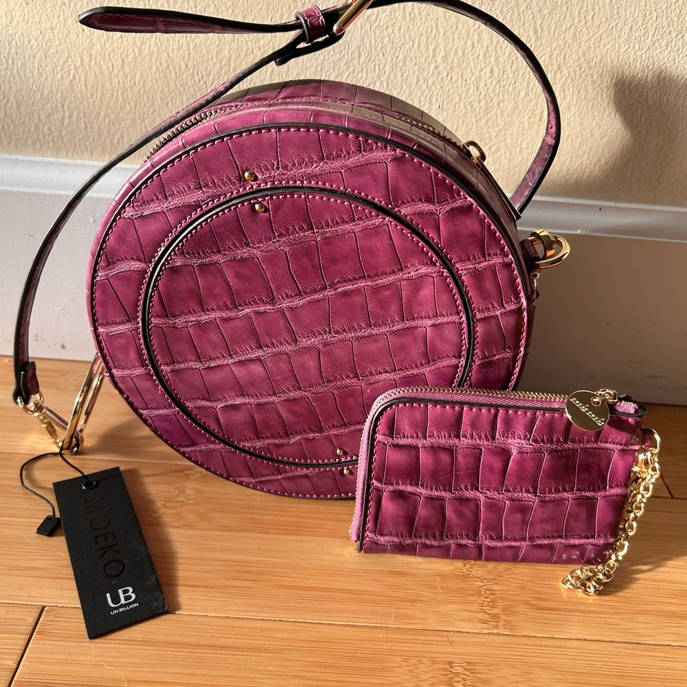 Unbillion cross body bag